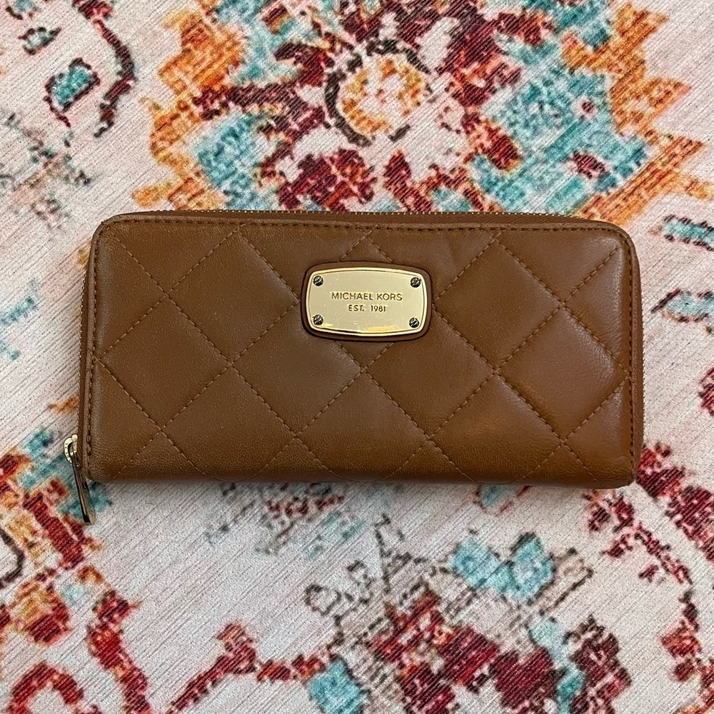 Michael Kors quilted wallet